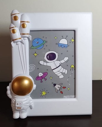 Astronaut photo frame -plastic-white